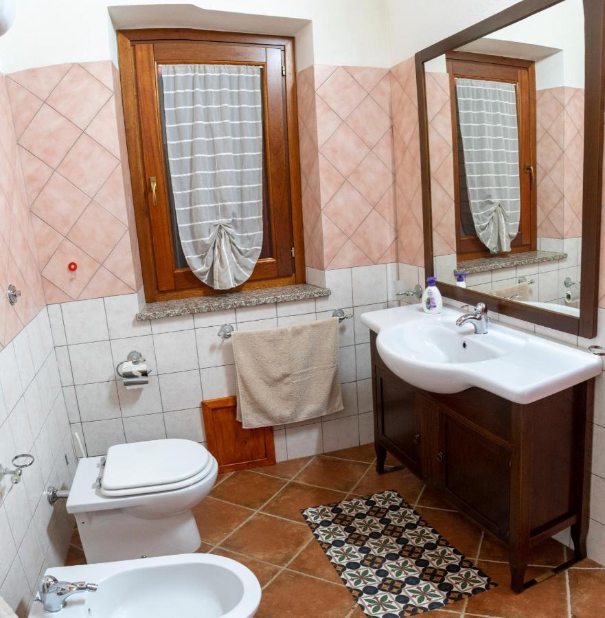 Is Cuccus Panzió Masainas Kültér fotó
