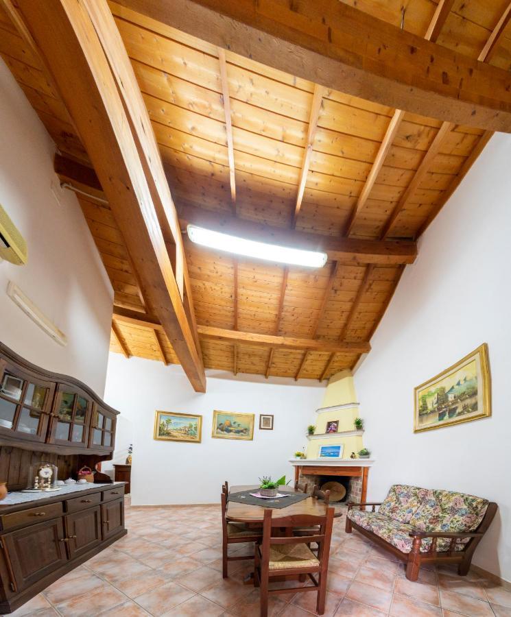 Is Cuccus Panzió Masainas Kültér fotó