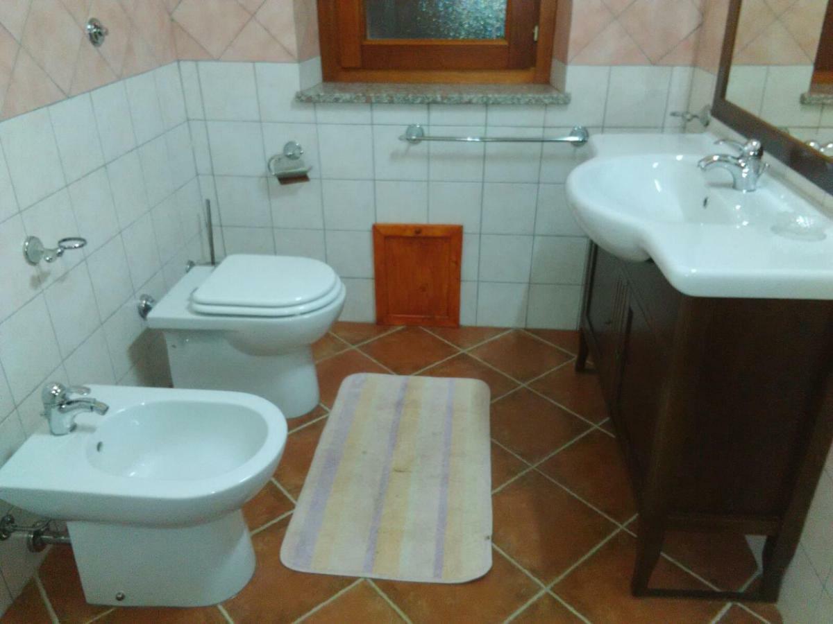 Is Cuccus Panzió Masainas Kültér fotó
